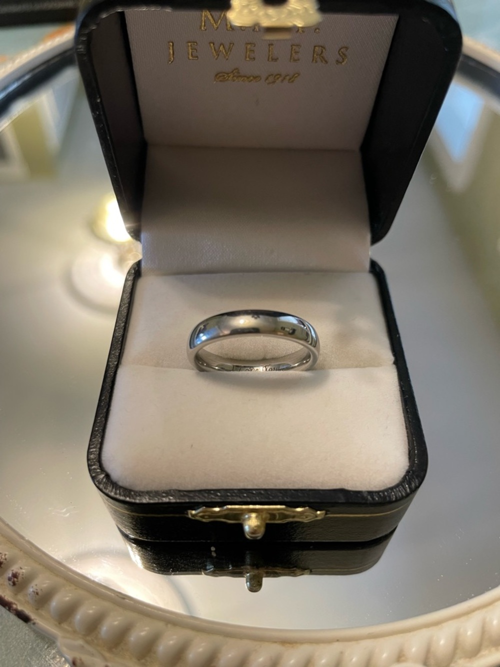 Women’s Classic titanium Wedding Band SZ7
